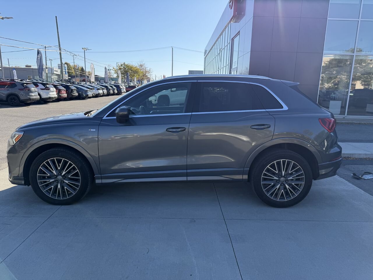 Audi Q3 s-line jamais accidenté toit ouvrant panoramique 2020 Gris Châteauguay - photo #11