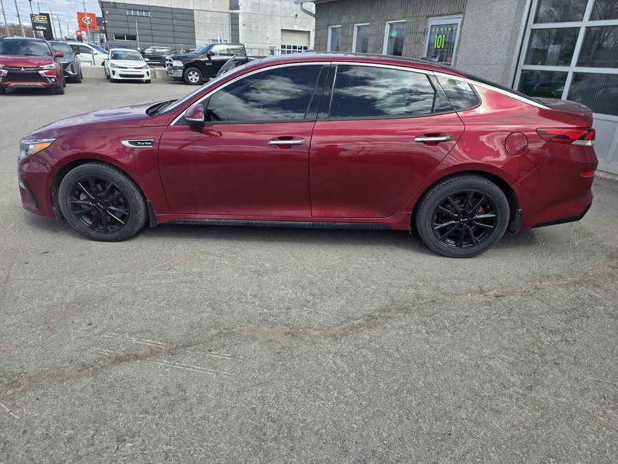 2019 Kia Optima 2019 Red
