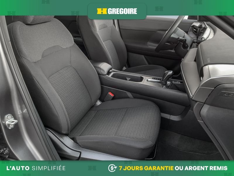 2025 Nissan Kicks Grey Laval - photo #19