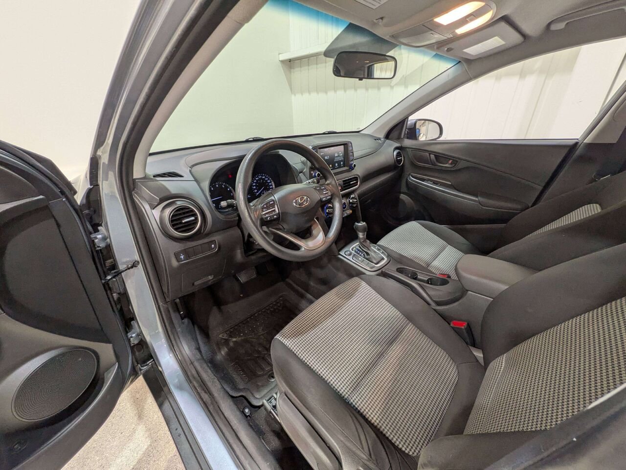2019 Hyundai Kona 2.0L Essential AWD Grey Val-David - photo #9
