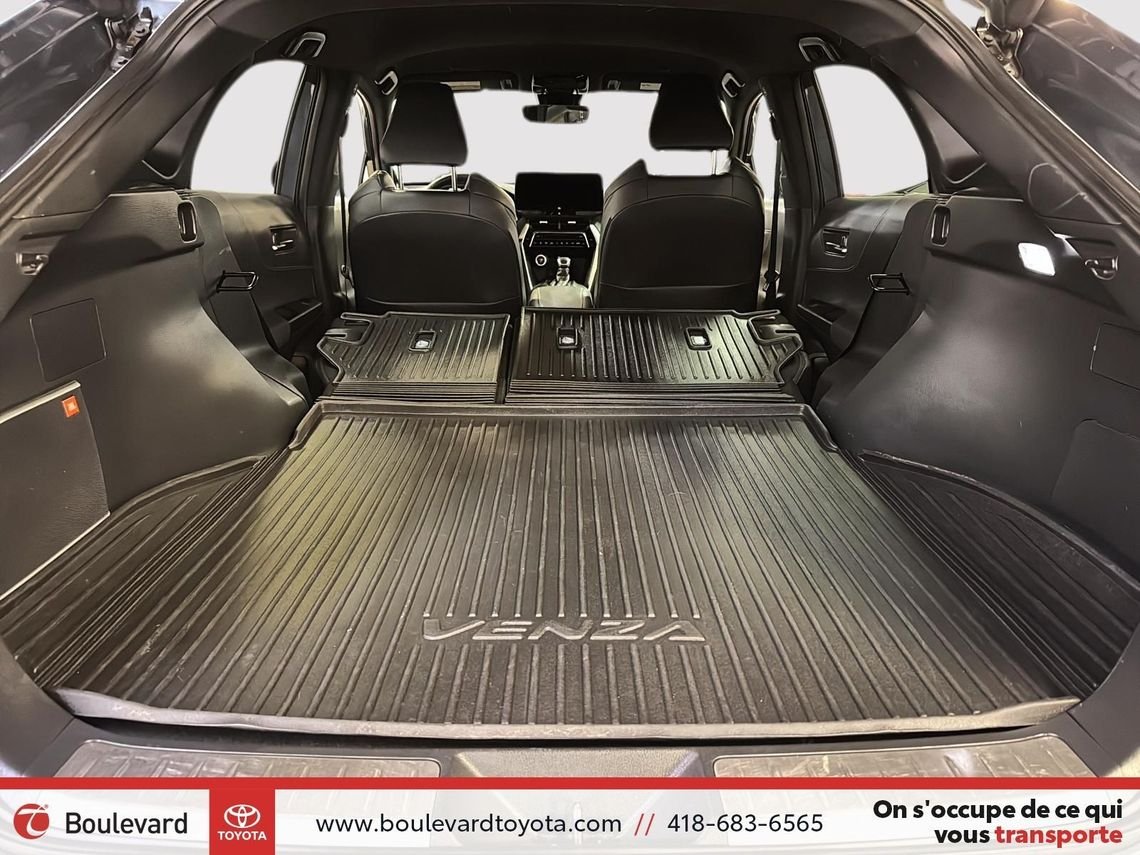 2024 Toyota Venza 98389A-95 | XLE Blue Québec - photo #23