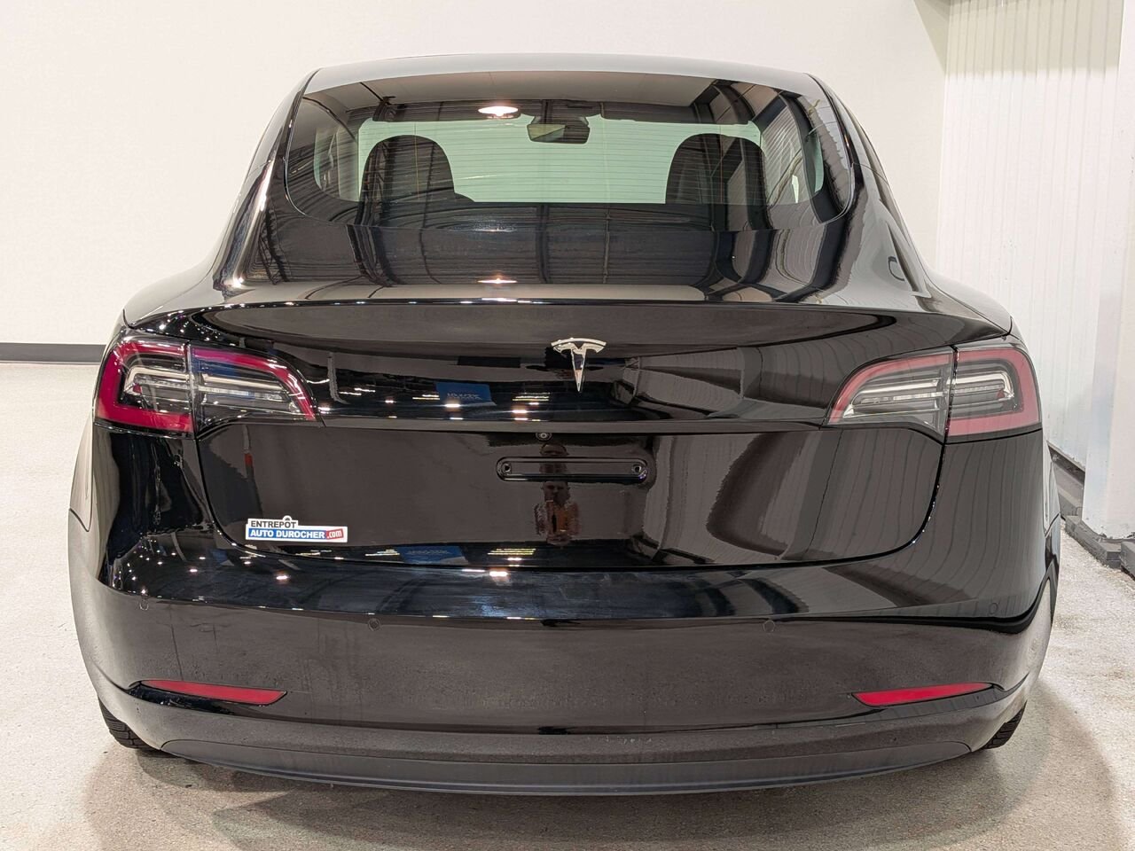 2022 Tesla Model 3 Standard Range RWD *Ltd Avail* Black Val-David - photo #5