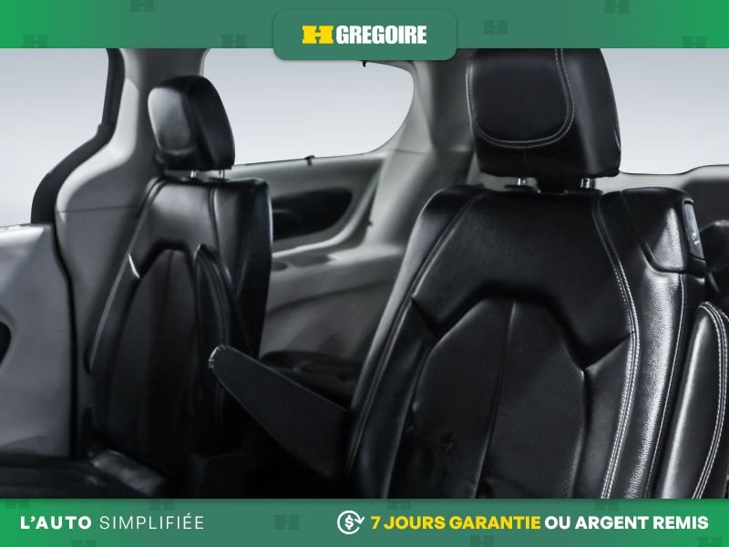 2022 Chrysler Pacifica Grey Blainville - photo #23