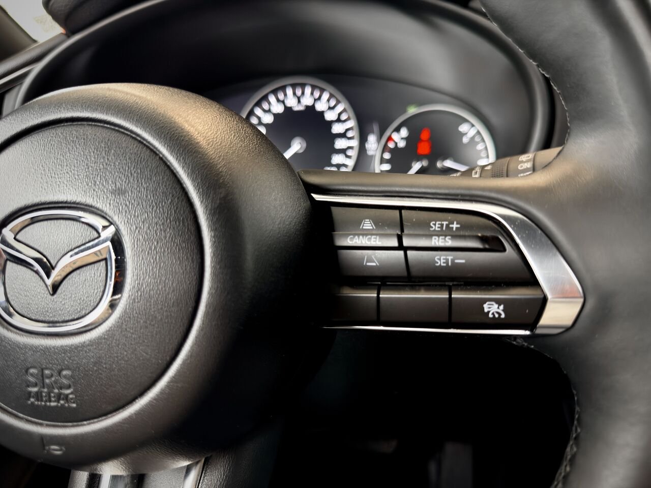 2024 Mazda Mazda3 Sport Grey Notre-Dame-des-Prairies - photo #24