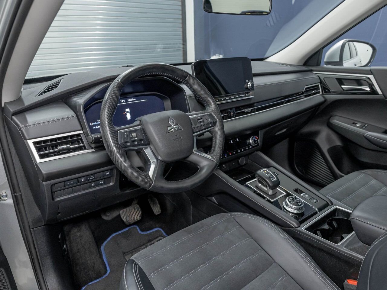 2024 Mitsubishi Outlander Plug-In Hybrid SEL AWD *TOIT* NAV CAM 360 SIÈGES CHAUFF REG ADAPT Silver Saint-Jérôme - photo #1