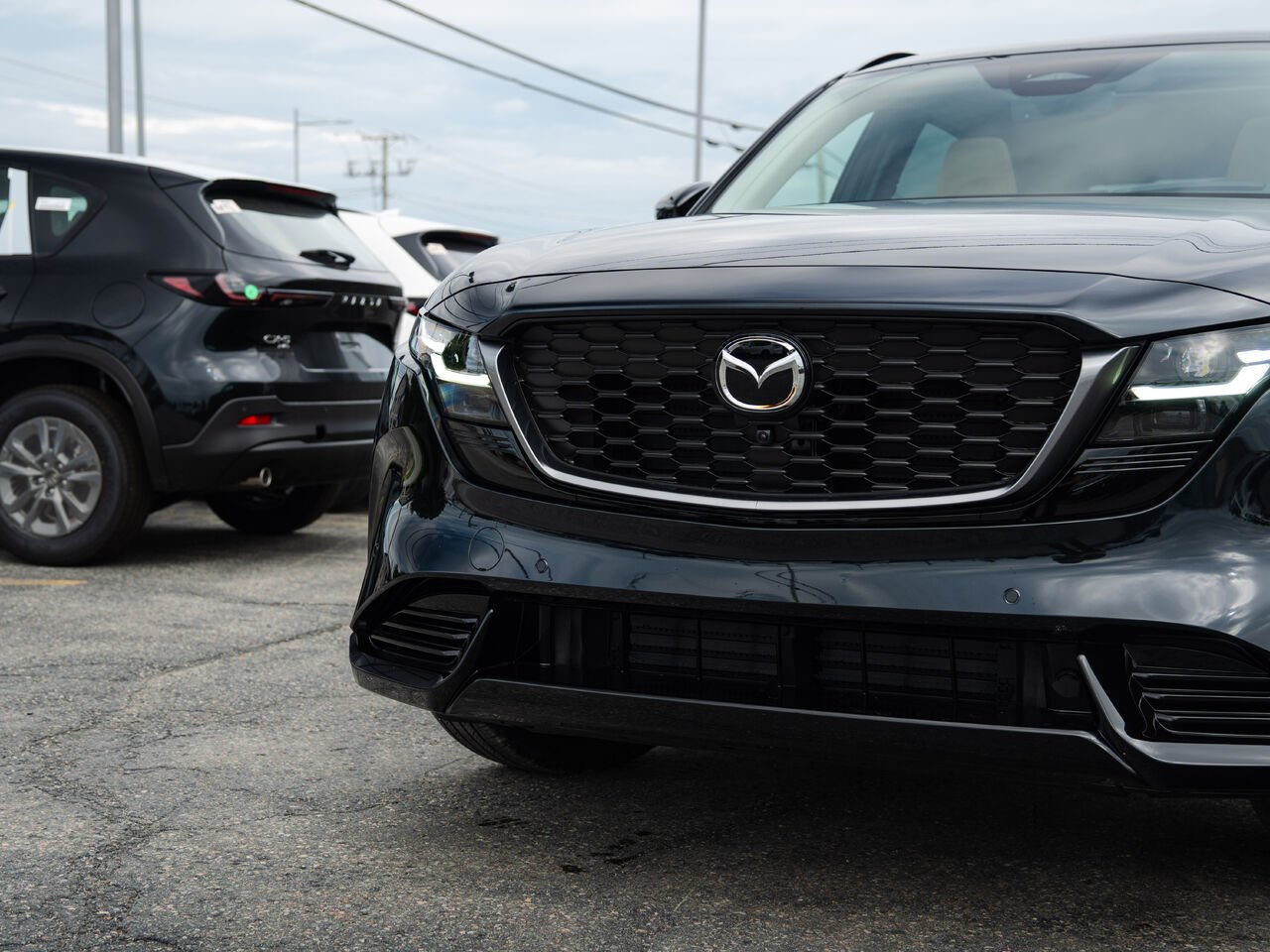 MAZDA CX-5 26121 | GT TI 2026 Noir de jais mica Val-d'Or - photo #2