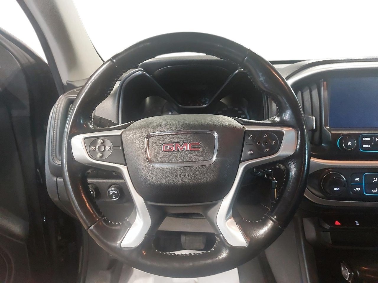 GMC Canyon 4WD SLE 2017 Noir Baie-Comeau - photo #10