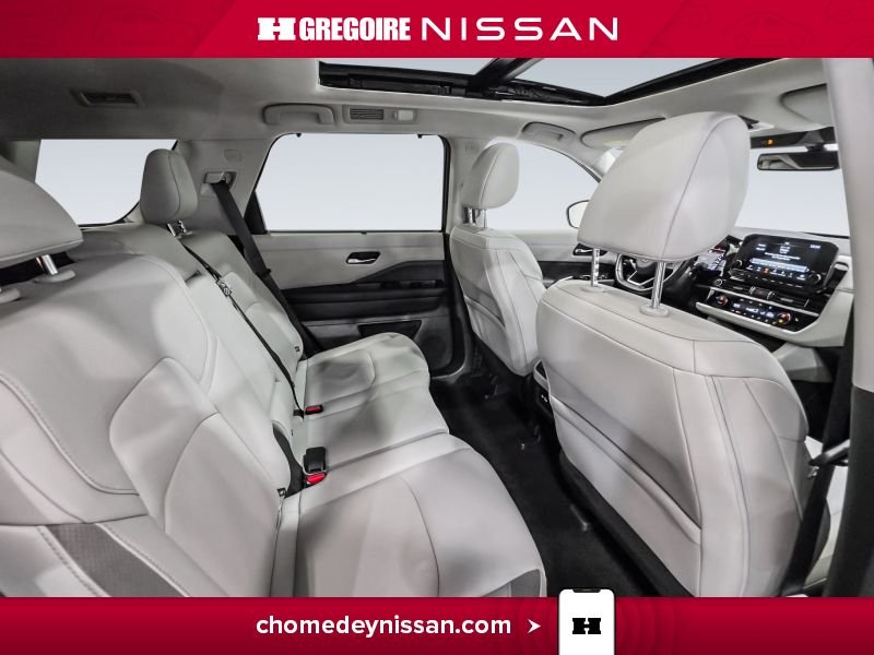 2024 Nissan Pathfinder White Laval - photo #25