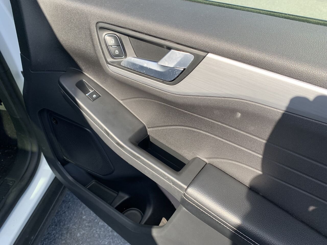 2023 Ford Escape White Châteauguay - photo #19
