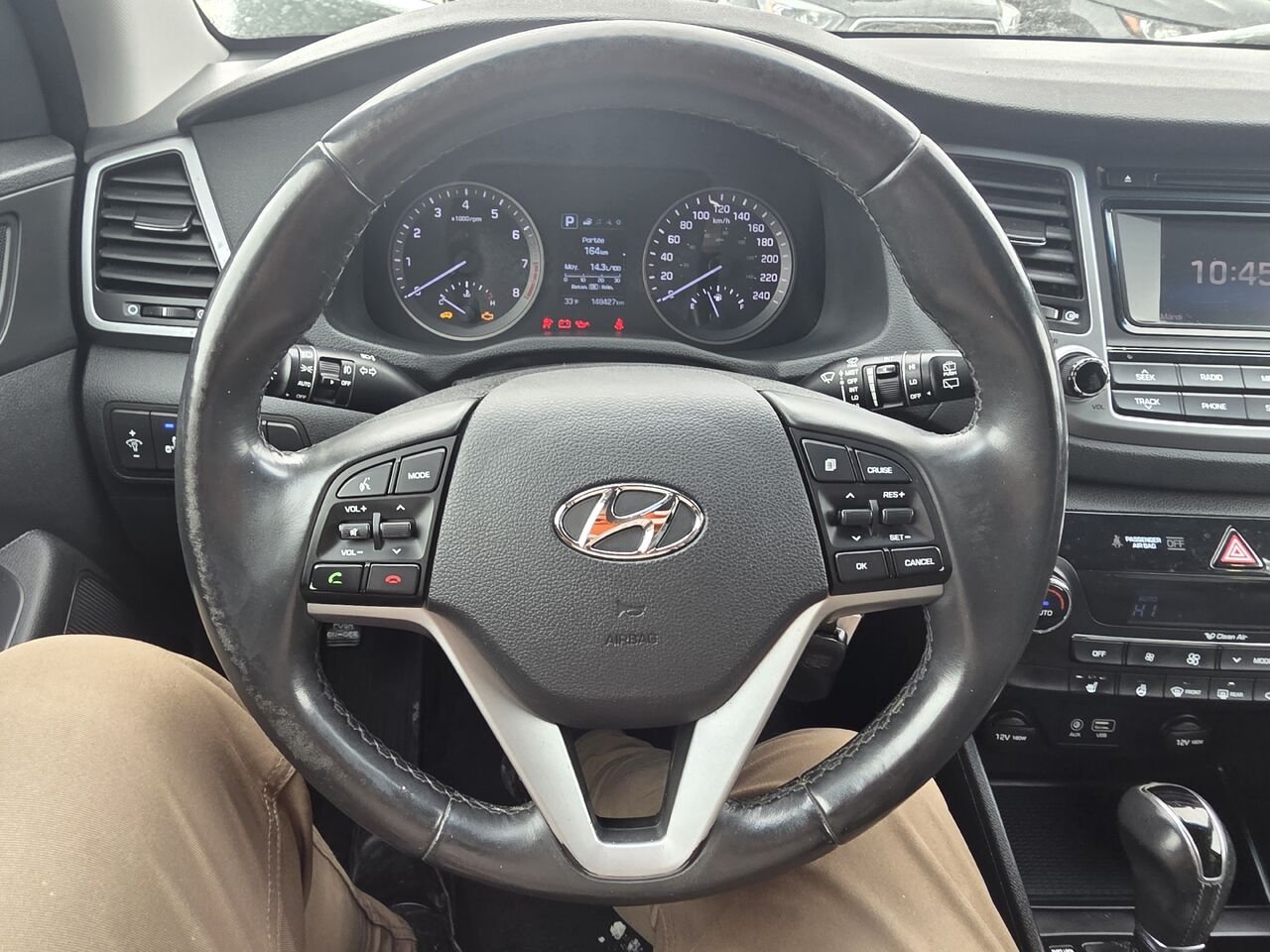 2017 Hyundai Tucson Black  - photo #13