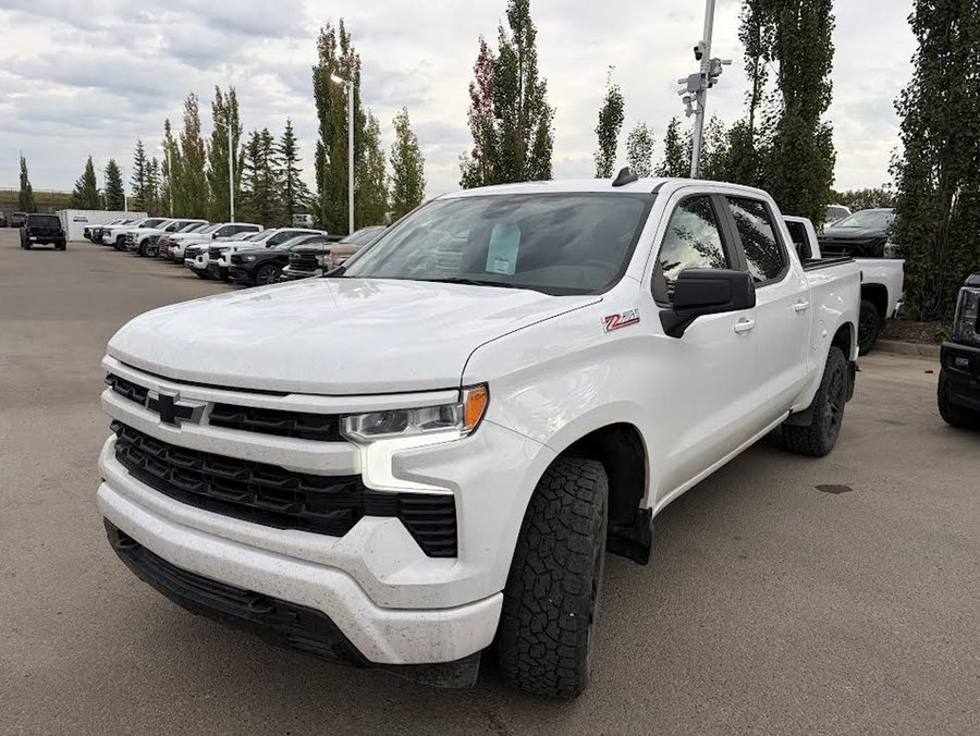 2023 Chevrolet Silverado 1500 RST True North 5.3L | Tonneau Cover White