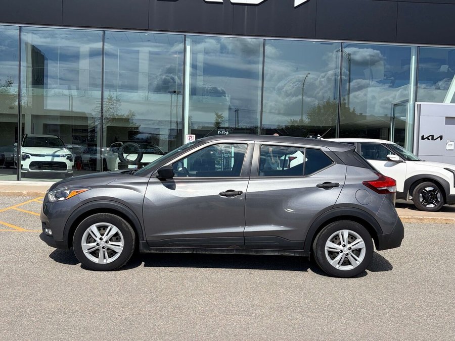 2019 Nissan Kicks S Grey