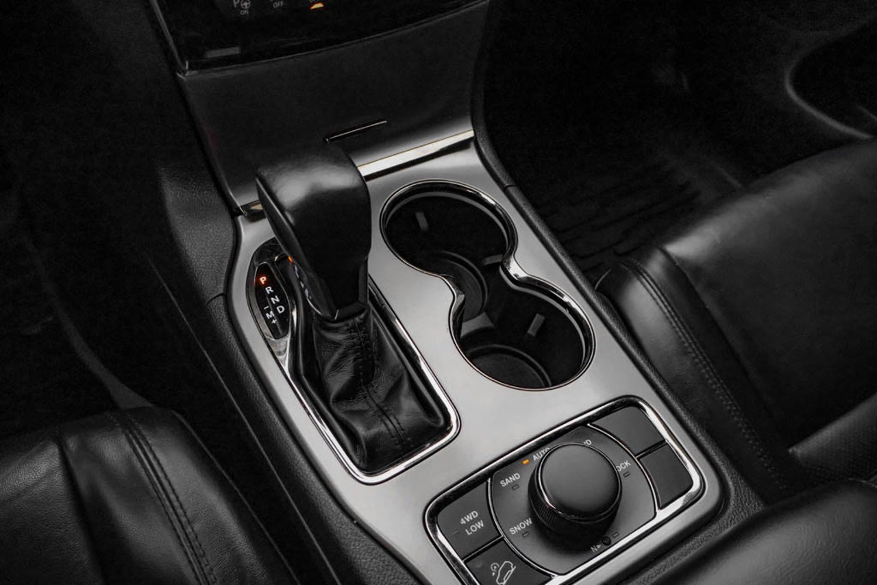 2021 Jeep Grand Cherokee Limited X 4x4 White Sherwood Park - photo #26