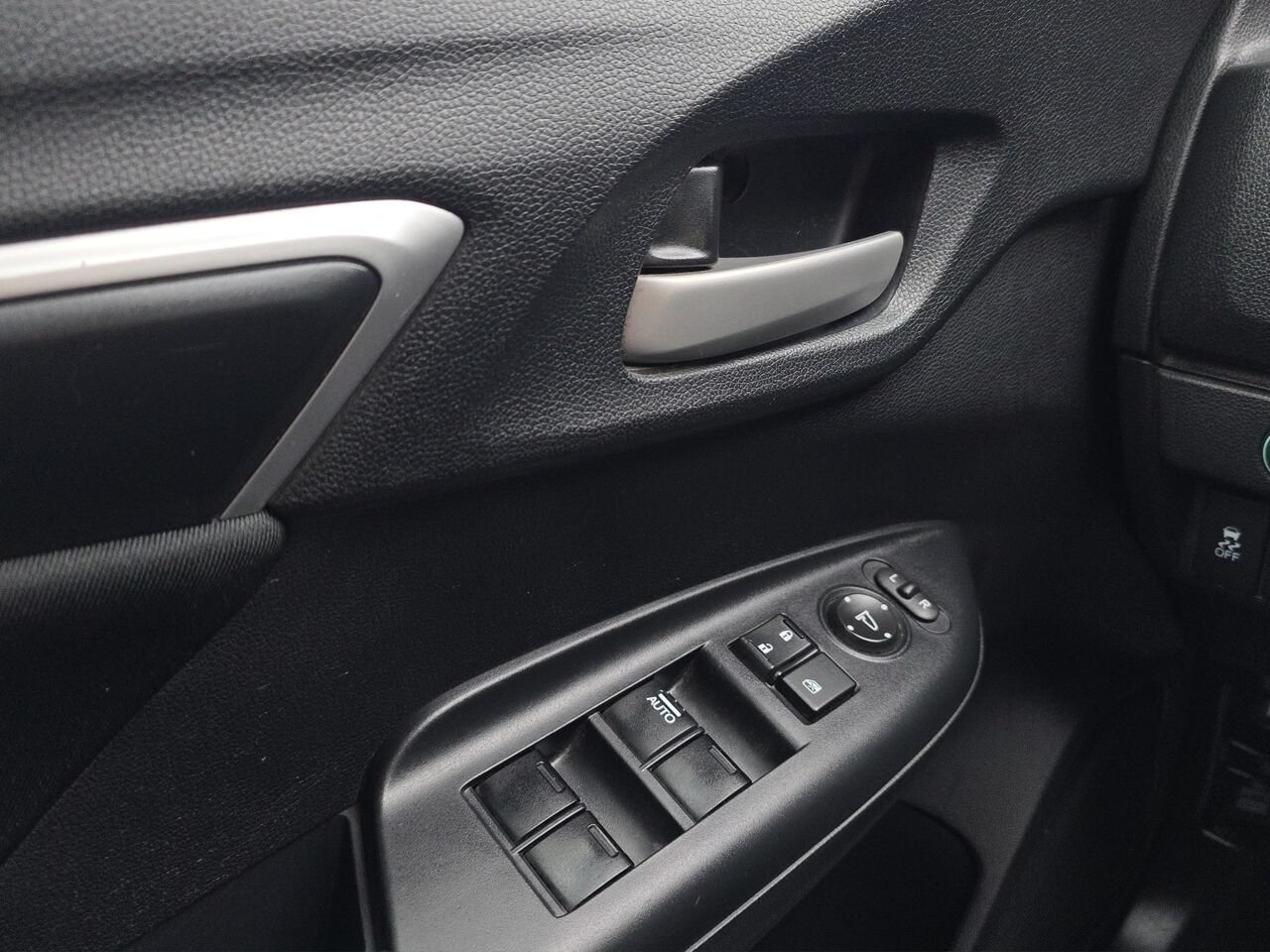 Honda Fit LX à hayon 5 portes CVT, caméra de recul, sièges chauffant, commande audio au volant 2016 Gris Val-David - photo #14