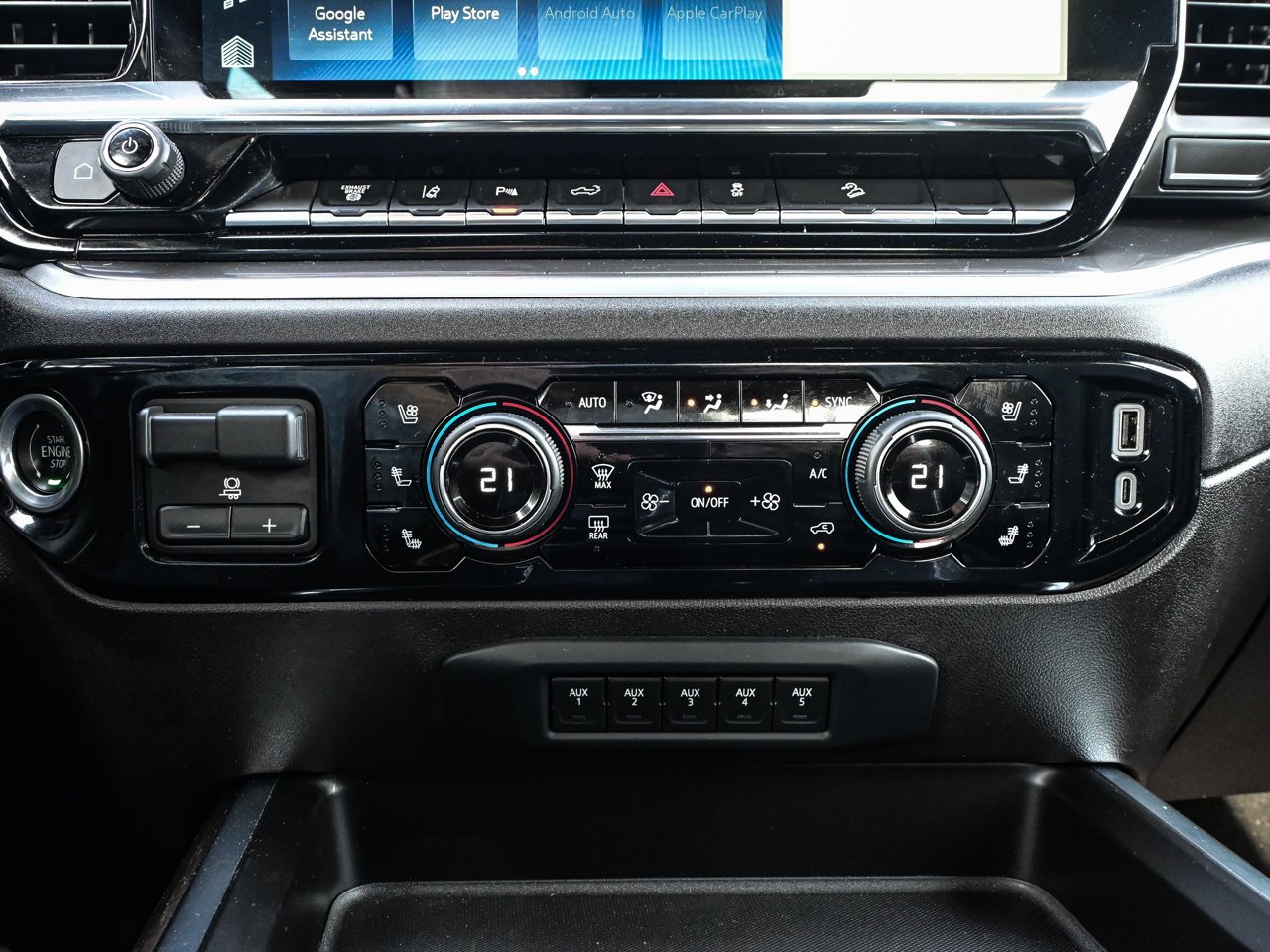 2024 Chevrolet Silverado 3500HD 4WD Crew Cab 159 High Country Black Sherwood Park - photo #31