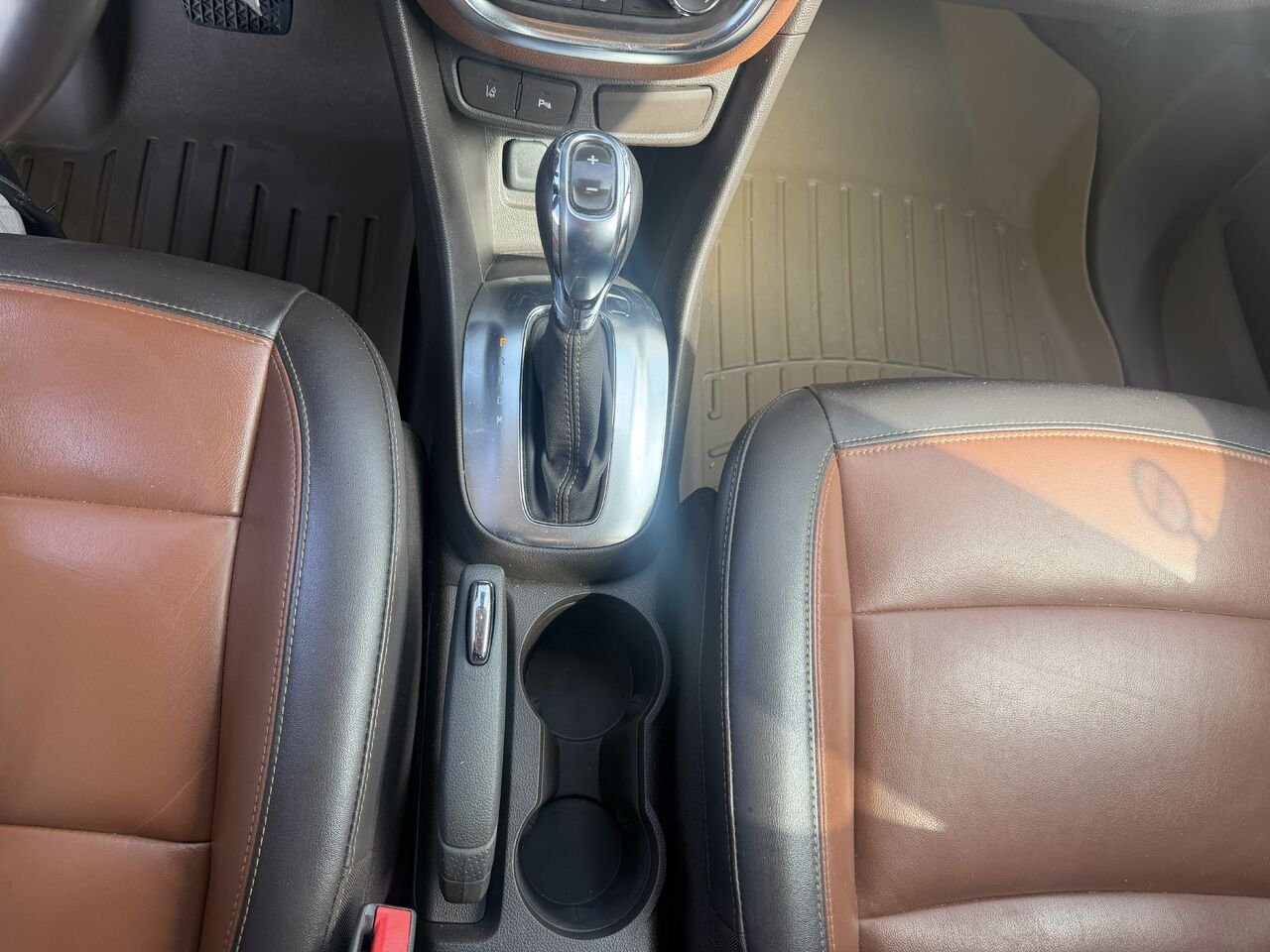 2016 BUICK ENCORE PREMIUM 4 portes à TA Haut de gamme Red Gatineau - photo #4