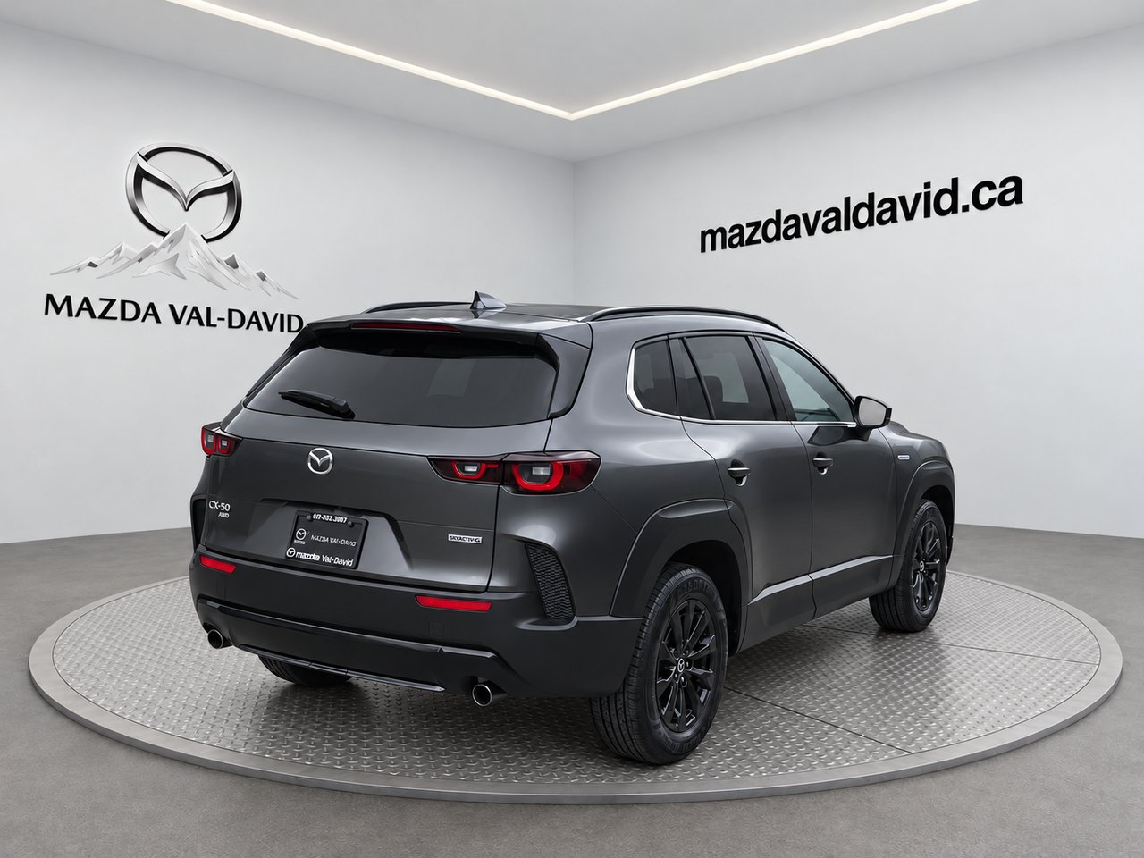 2025 Mazda CX-50 hybride GS-L e-AWD, toit panoramique, sièges avant chauffants, volant chauffant, Apple CarPlay/Android Grey Val-David - photo #7