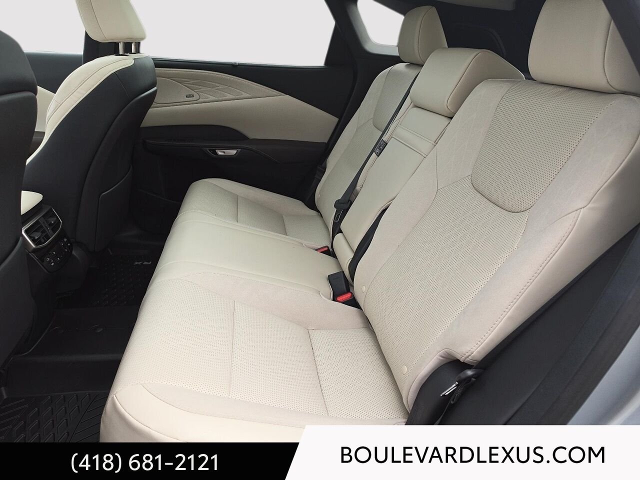Lexus RX 19911A | RX 350 BA 2024 Argent Québec - photo #19