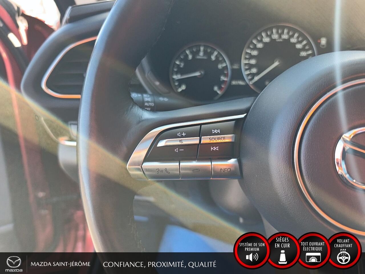 2023 Mazda CX-30 GT | 1 PROPRIÉTAIRE | JAMAIS ACCIDENTÉ | AWD | CUIR | TOIT OUVRANT | MAGS NOIR Red Saint-Jérôme - photo #13