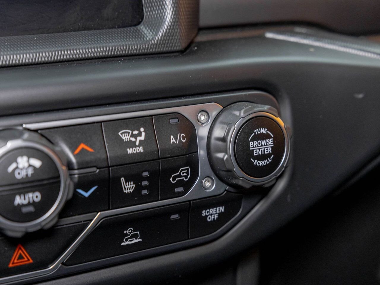 2021 Jeep Wrangler SPORT S 4X4 V6 *NAV* SIÈGES CHAUFF CARPLAY ALPINE Black Saint-Jérôme - photo #20