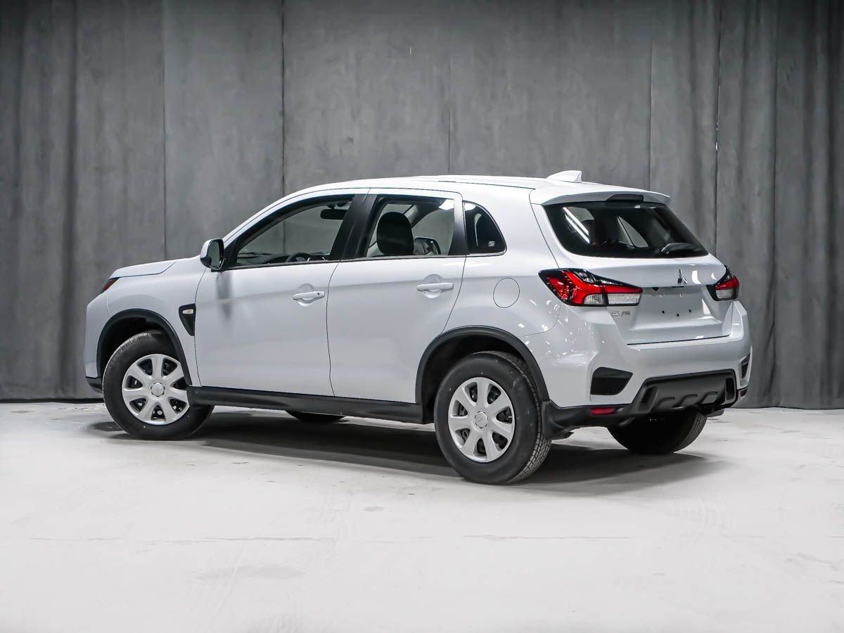 Mitsubishi RVR ES 2026 Blanc diamant Montréal - photo #3