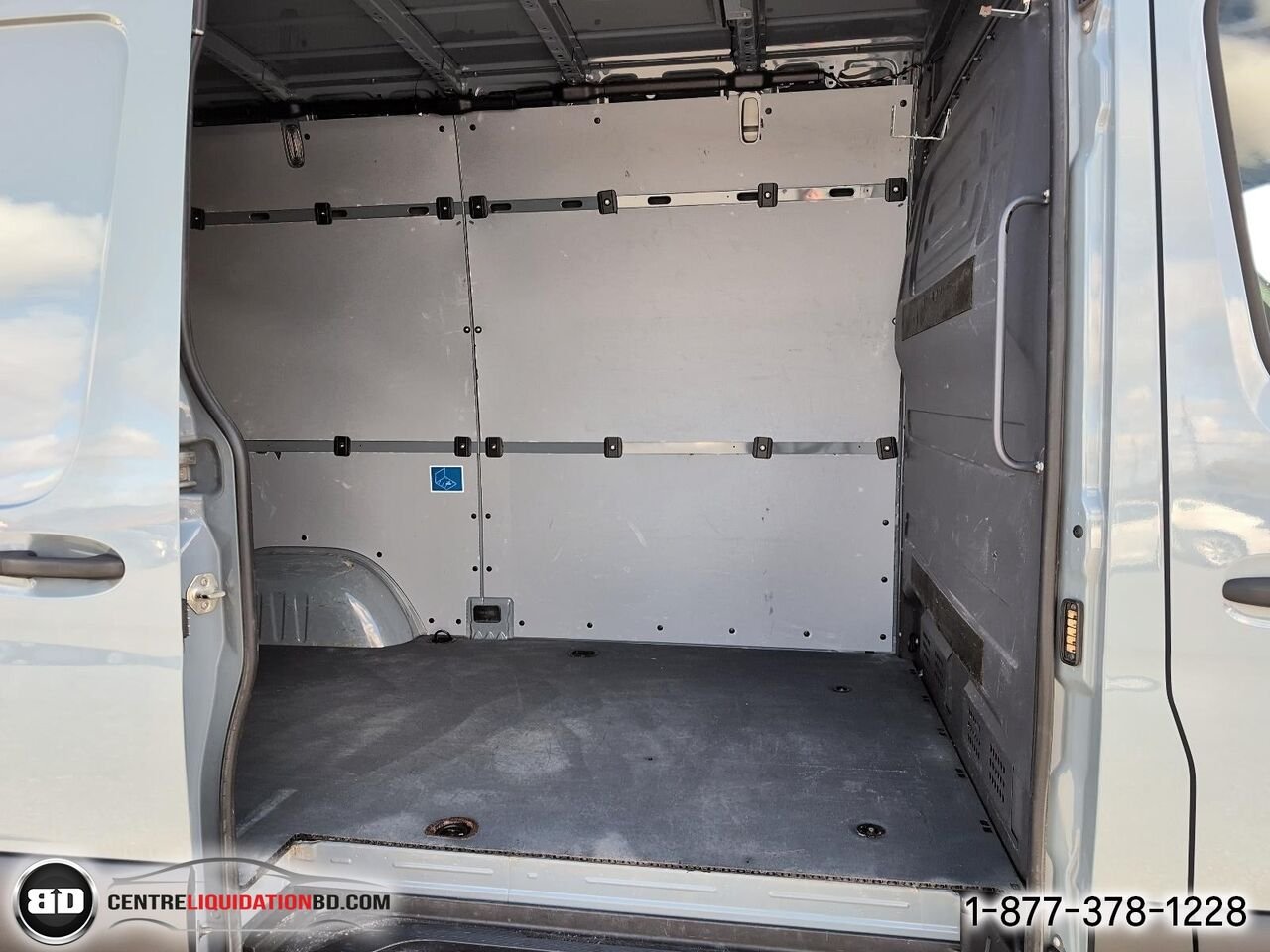 2022 Mercedes-Benz Sprinter fourgonnette utilitaire 2500 V6 144PO | BD0440 Grey Granby - photo #11