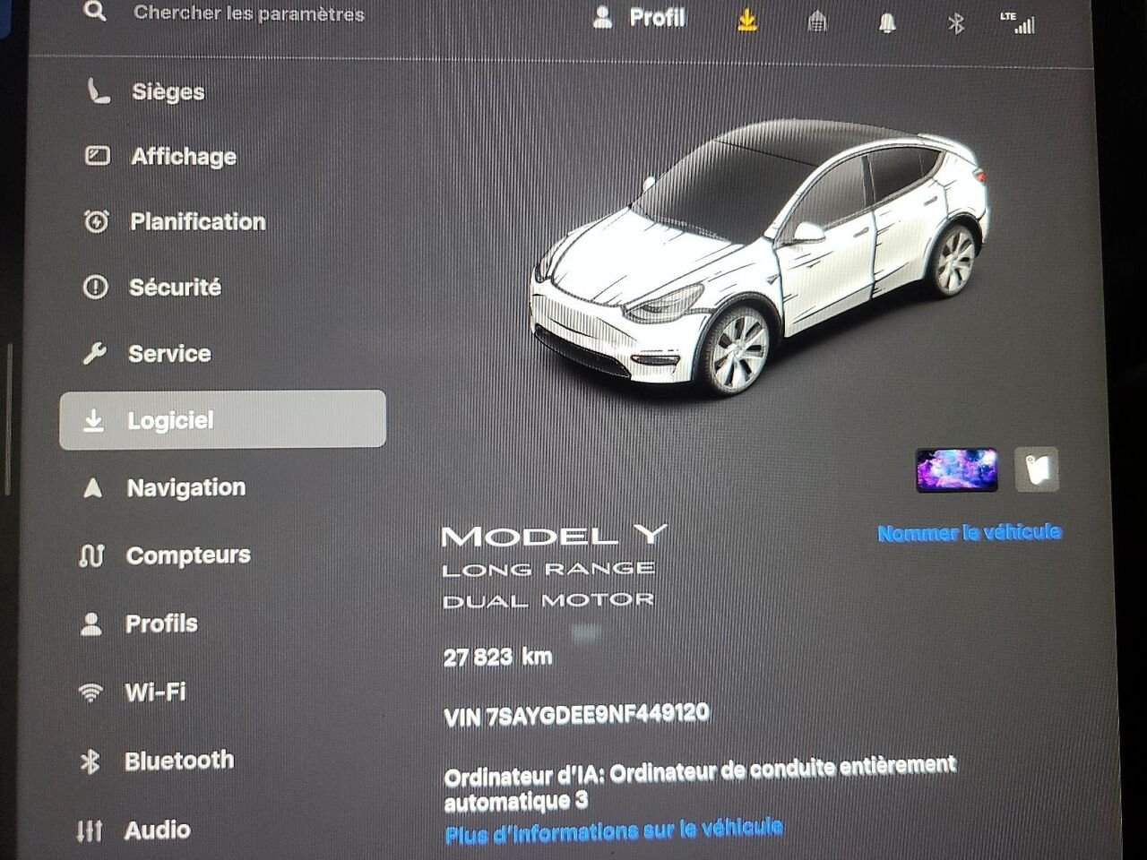2022 Tesla Model Y LONG RANGE Blue Québec - photo #12