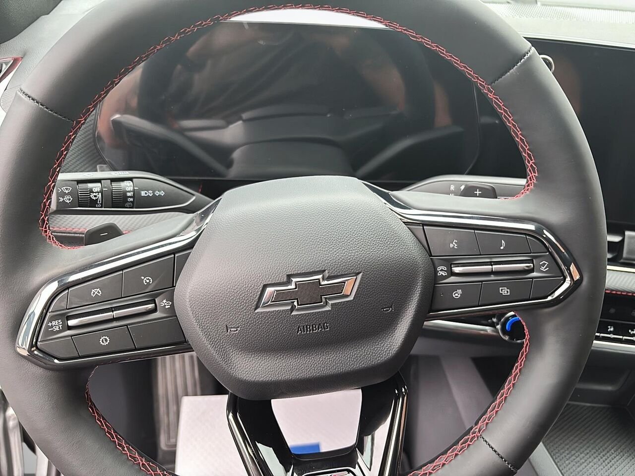 CHEVROLET Equinox RS TI 2027 GRIS STERLING METALLISE Saint-Hyacinthe - photo #10