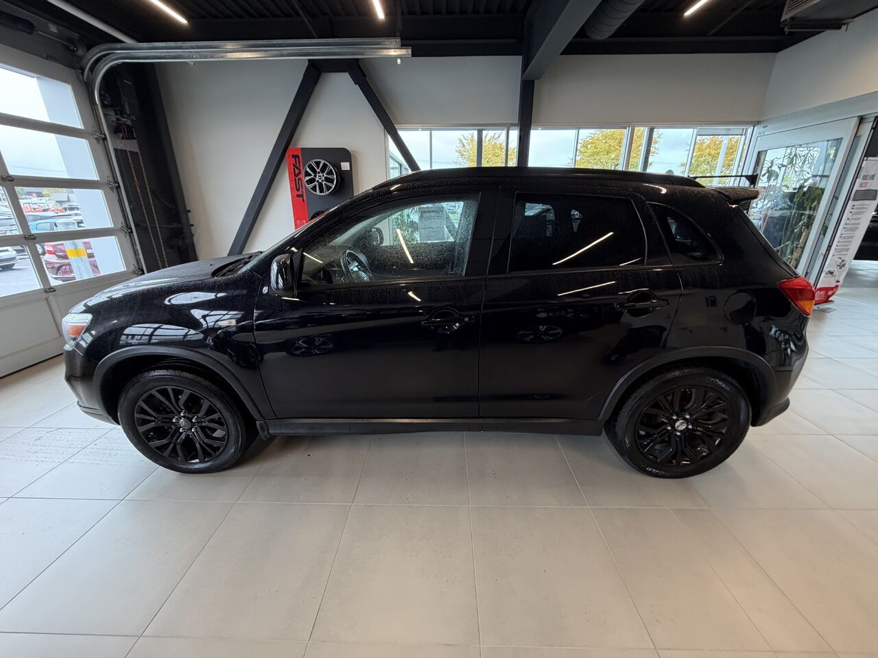 2017 Mitsubishi RVR