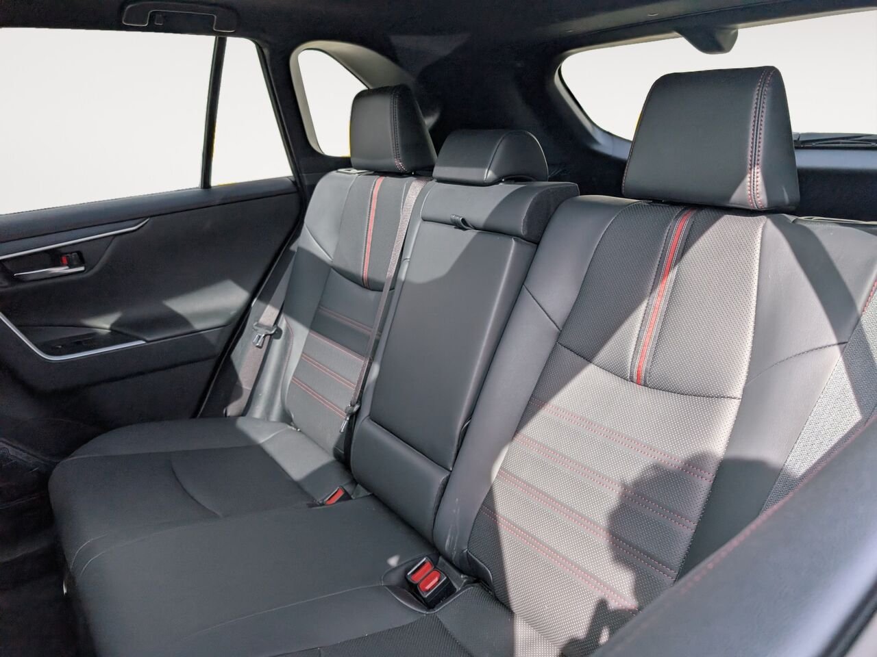 Toyota RAV4 Prime XSE PRIME GR. TECHNO/SIÈGES CHAUFFANTS/TOIT OUVRANT/VOLANT CHAUFFANT/AC BIZONE 2022 Argent Sherbrooke - photo #7