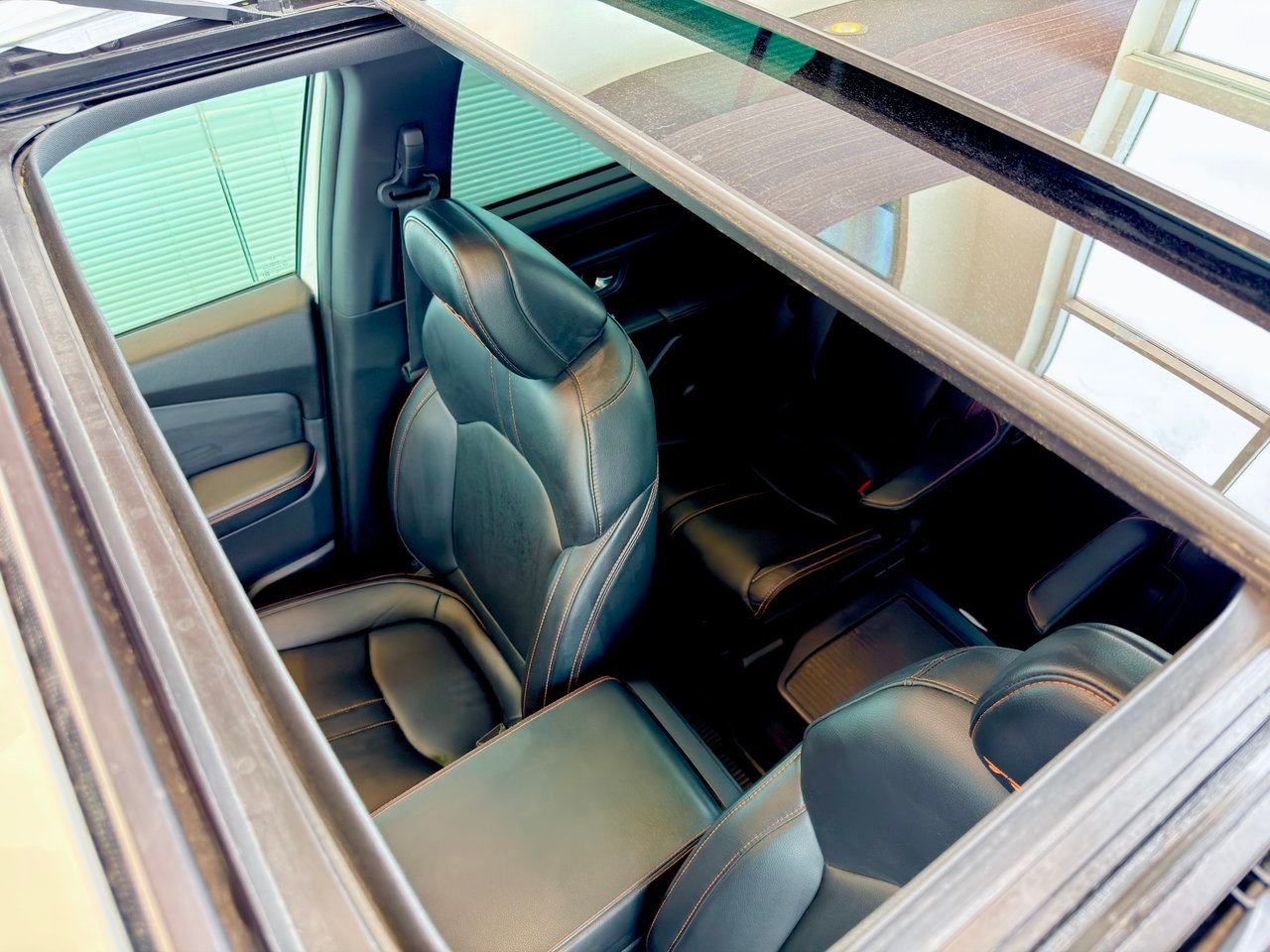 2023 Honda Pilot White Notre-Dame-des-Prairies - photo #6