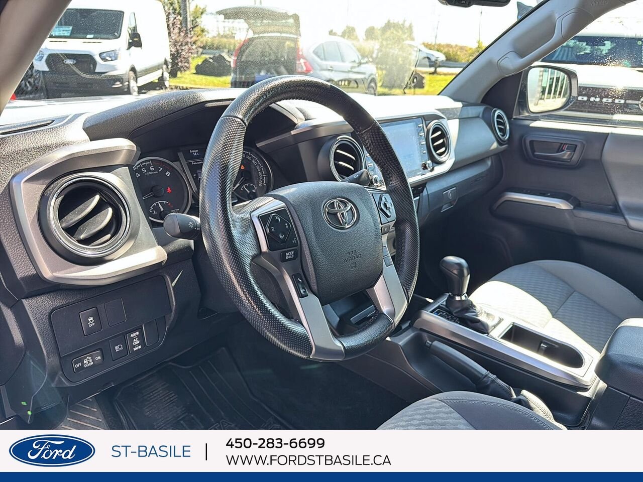 TOYOTA TACOMA 2023 Argent Saint-Basile-le-Grand - photo #16