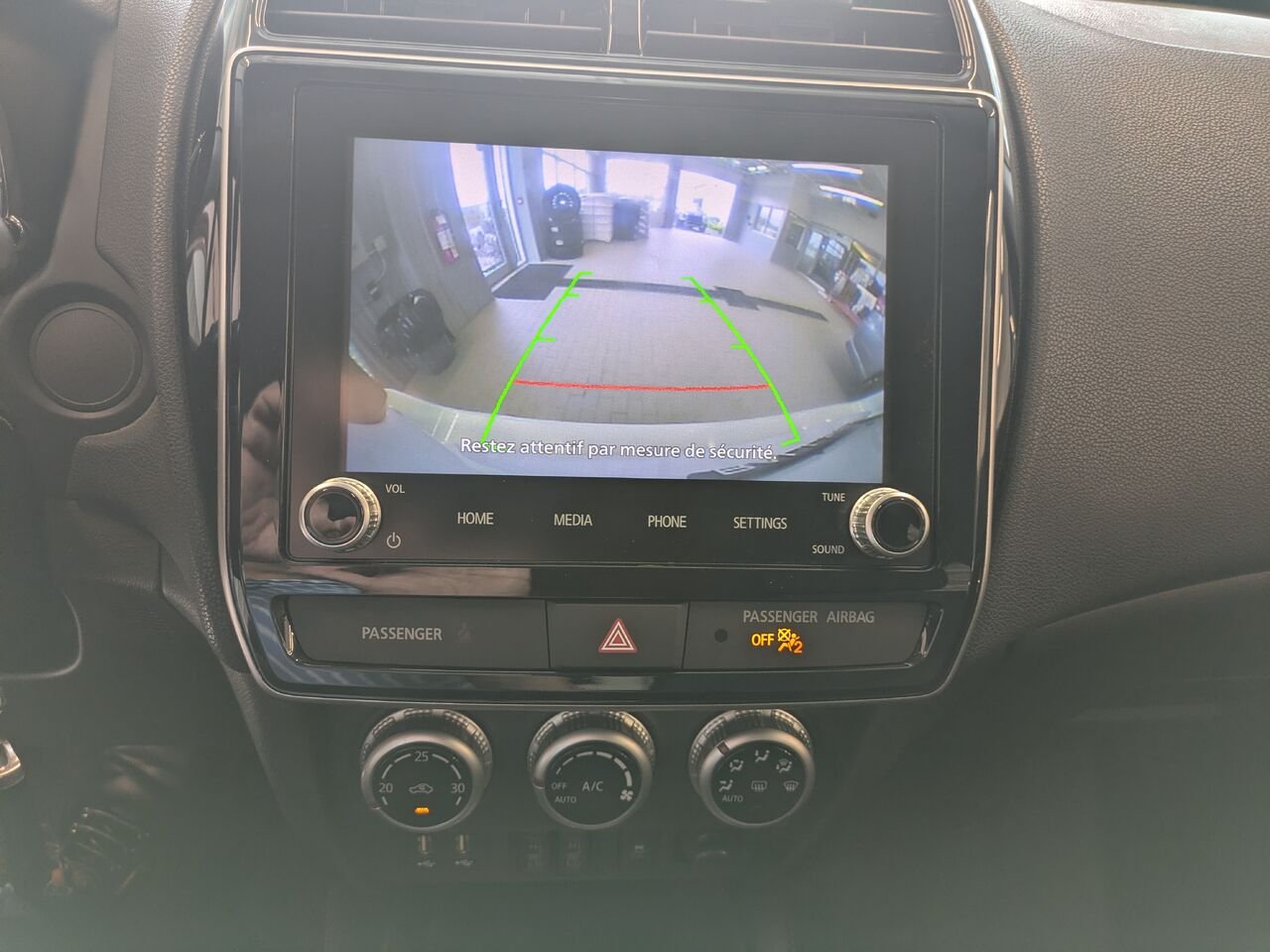 2021 Mitsubishi RVR White Gatineau - photo #10