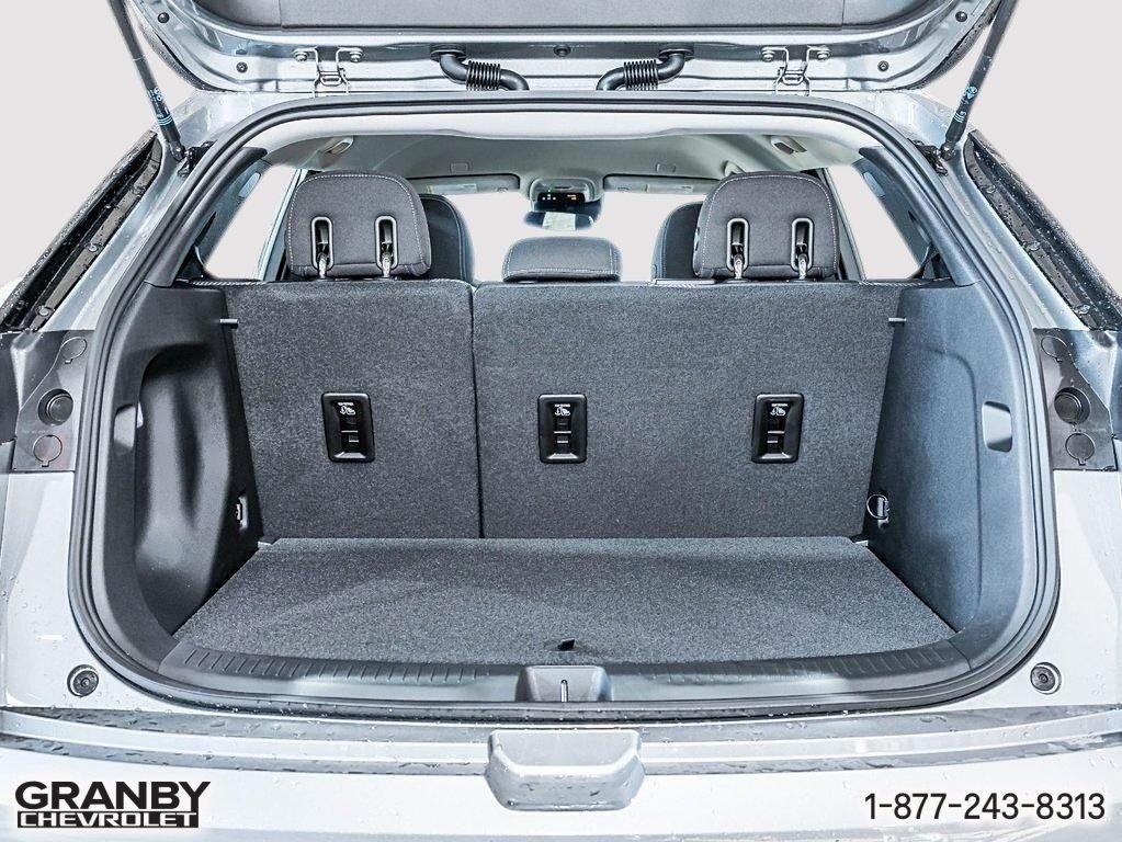Chevrolet Bolt Traction avant 4 portes LT | 27-0117 2027 Gris sterling métallisé Granby - photo #18