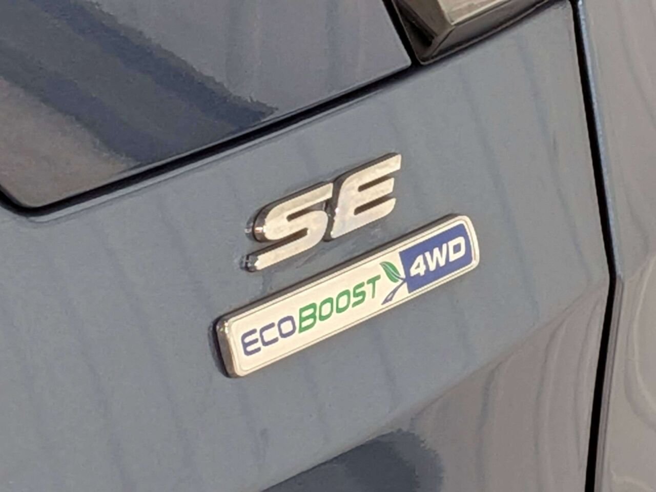 Ford Escape SE 4WD 2018 Bleu Val-David - photo #32