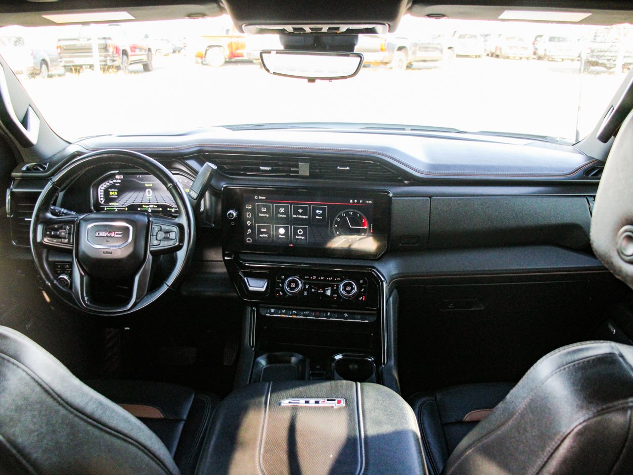 2024 GMC Sierra 3500HD 4WD Crew Cab 159 AT4 White Sherwood Park - photo #34