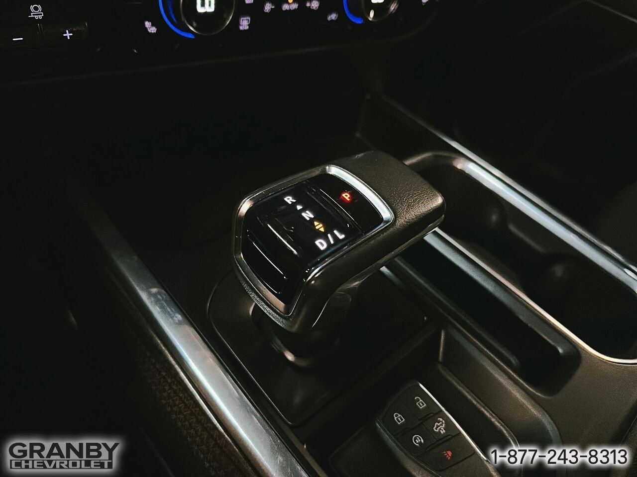 Chevrolet Silverado 1500 RST crewcab diesel boite 6.6 | G3547 2022 Blanc Granby - photo #18