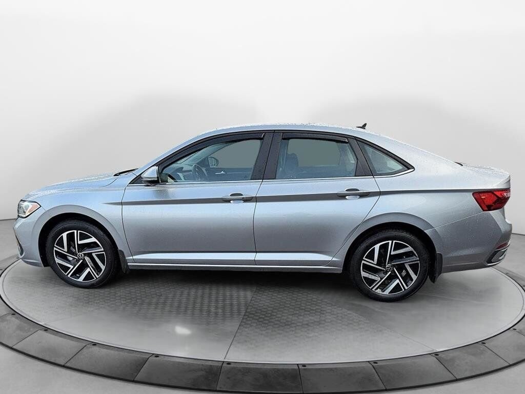 Volkswagen Jetta Highline 2024 Baie-Comeau - photo #4