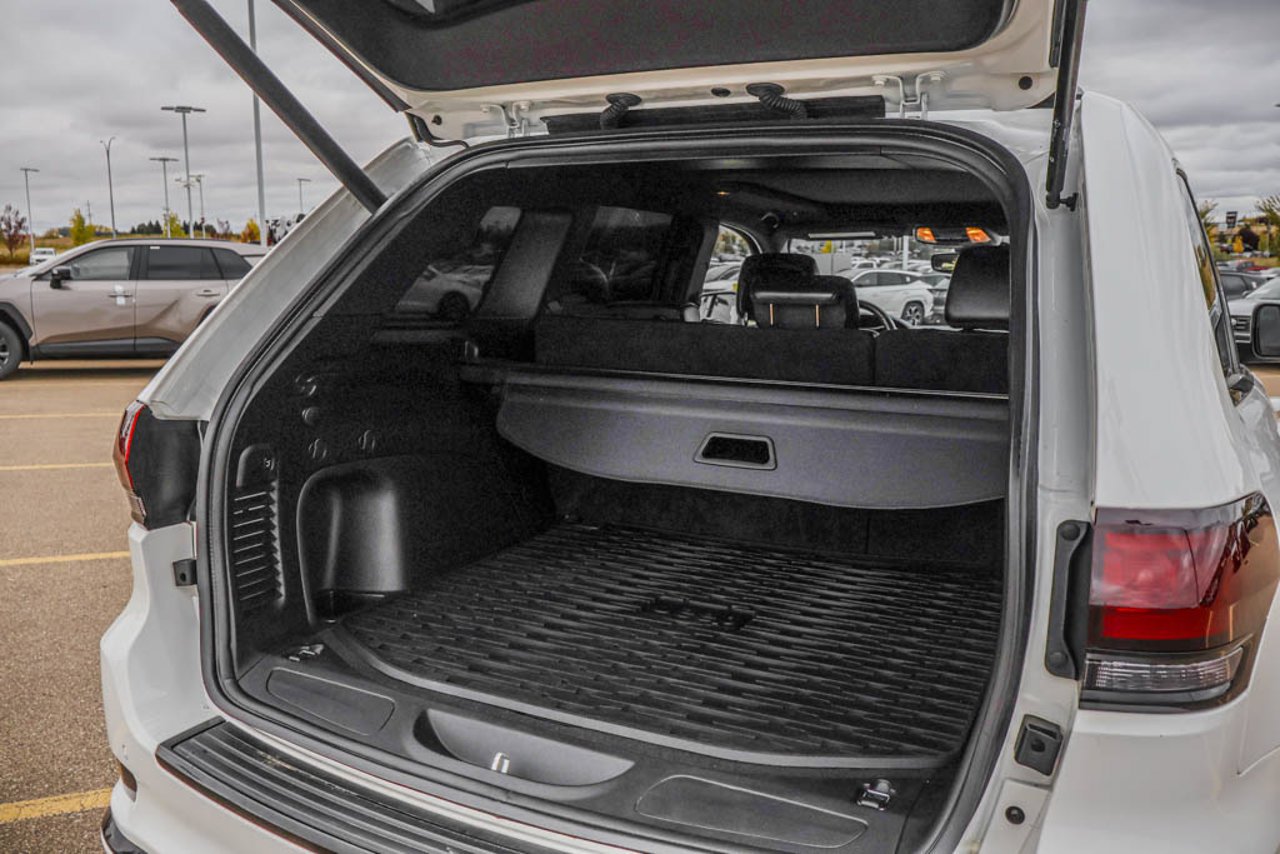 2021 Jeep Grand Cherokee Limited X 4x4 White Sherwood Park - photo #7
