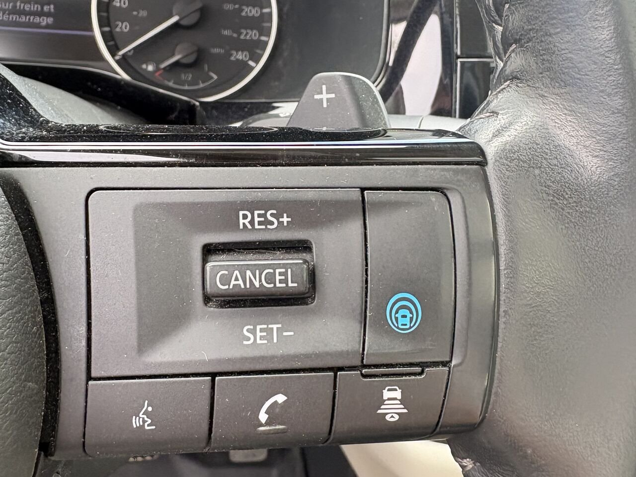 Nissan Pathfinder 2022 Blanc Mont-Laurier - photo #9