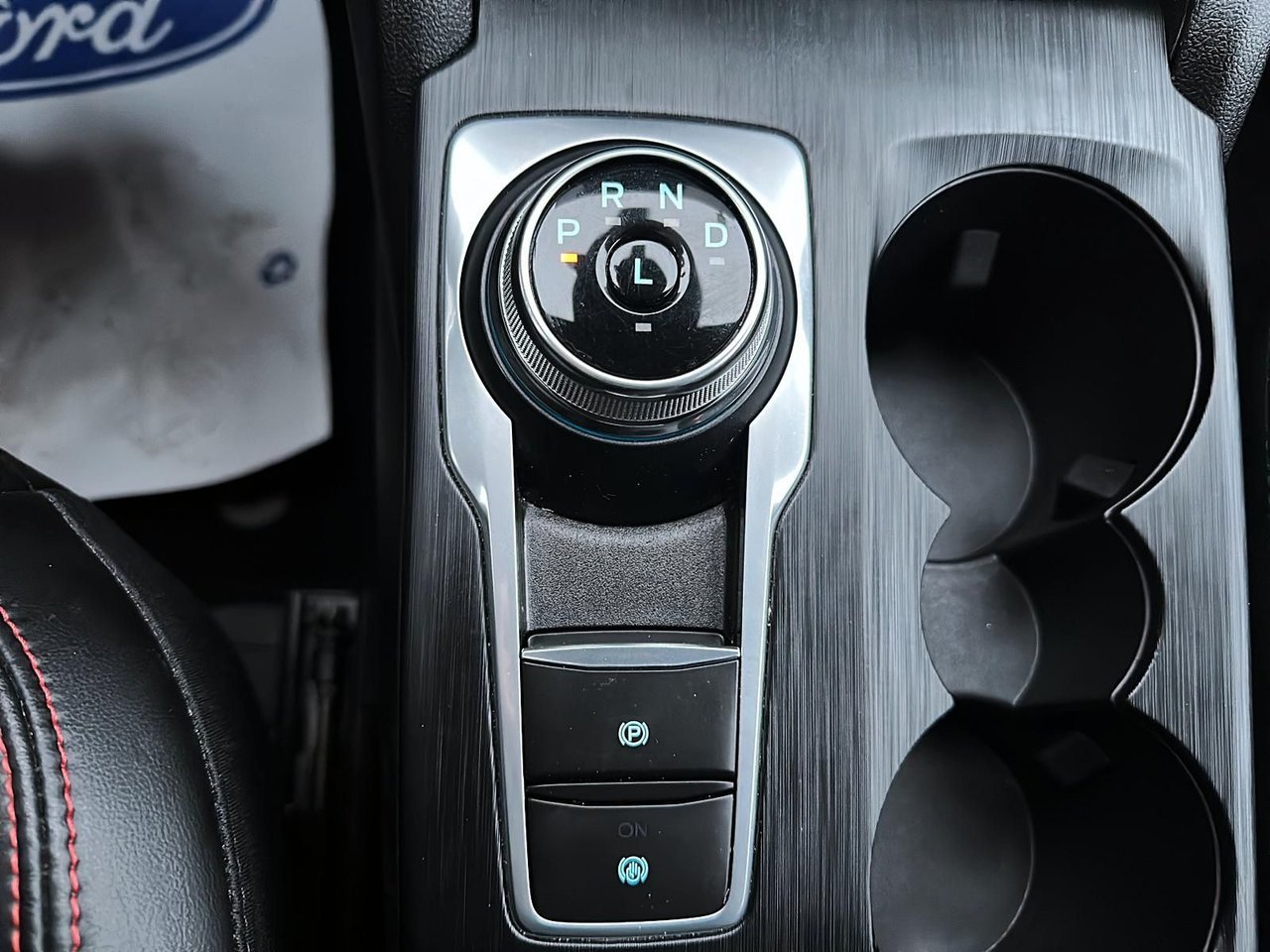 2023 Ford Escape White Rouyn-Noranda - photo #12