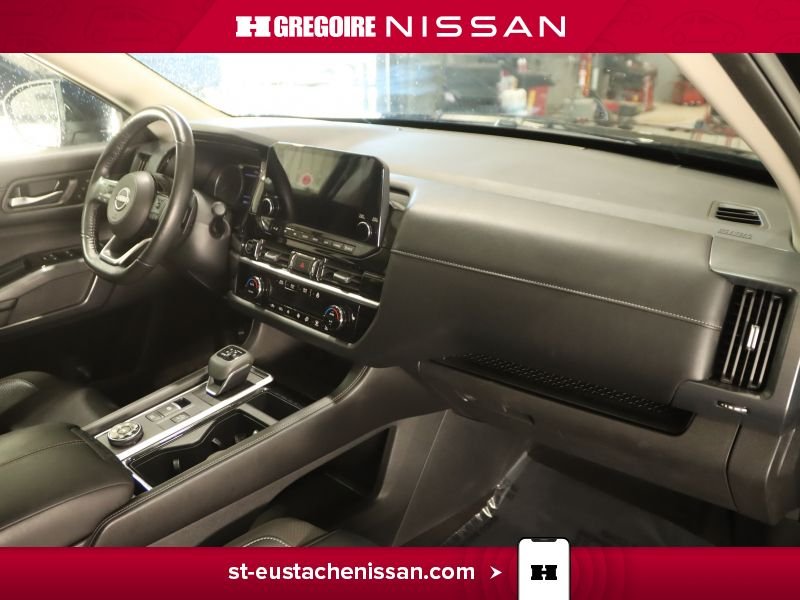 2024 Nissan Pathfinder Black Laval - photo #41