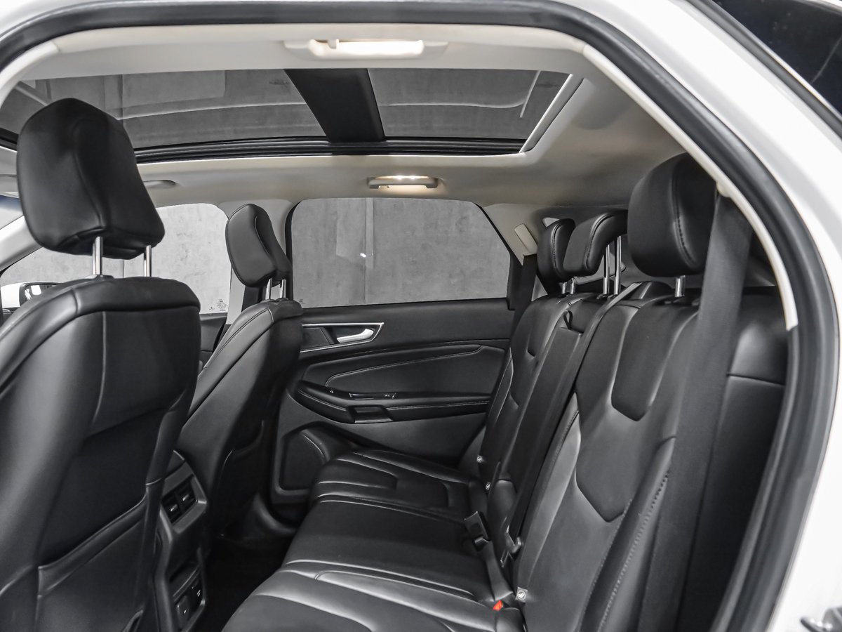 2020 Ford Edge TITANIUM AWD White Montreal - photo #14