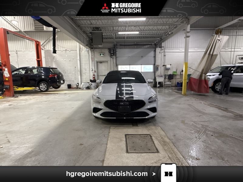 Genesis G70 3.3T Sport *AWD *Cuir *Mags *Toit * Carplay 2023 Gris