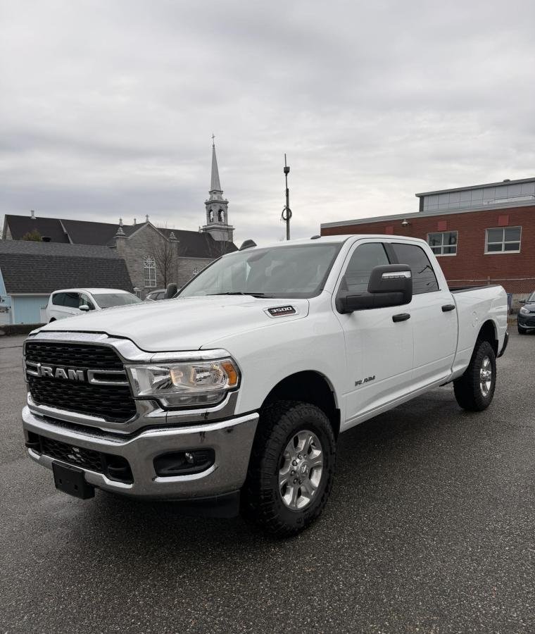 2024 RAM 3500 White Lac Mégantic - photo #0