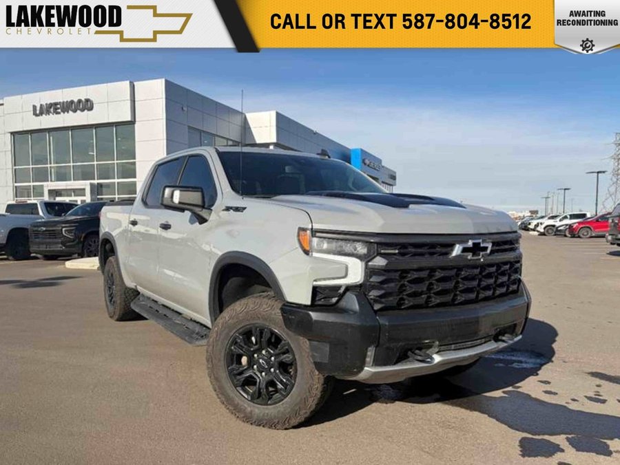 2024 Chevrolet Silverado 1500 ZR2 3.0L Duramax | Power Sunroof Grey