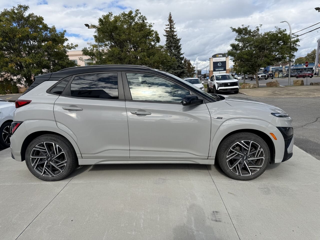 Hyundai Kona 1.6T N Line TI avec toit bicolore 2023 Gris Châteauguay - photo #4