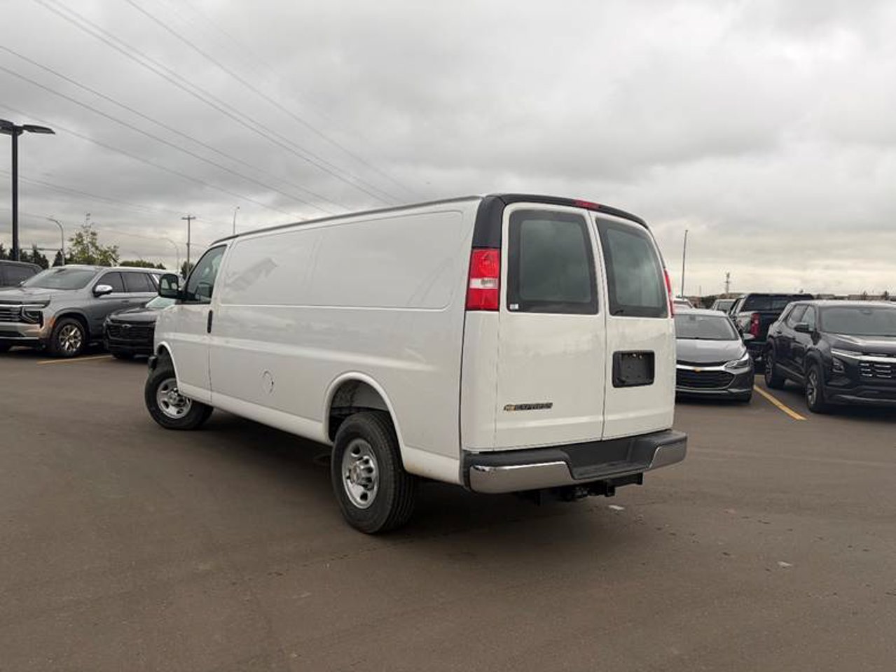 2025 Chevrolet Express Cargo Van RWD 3500 155 White Sherwood Park - photo #3