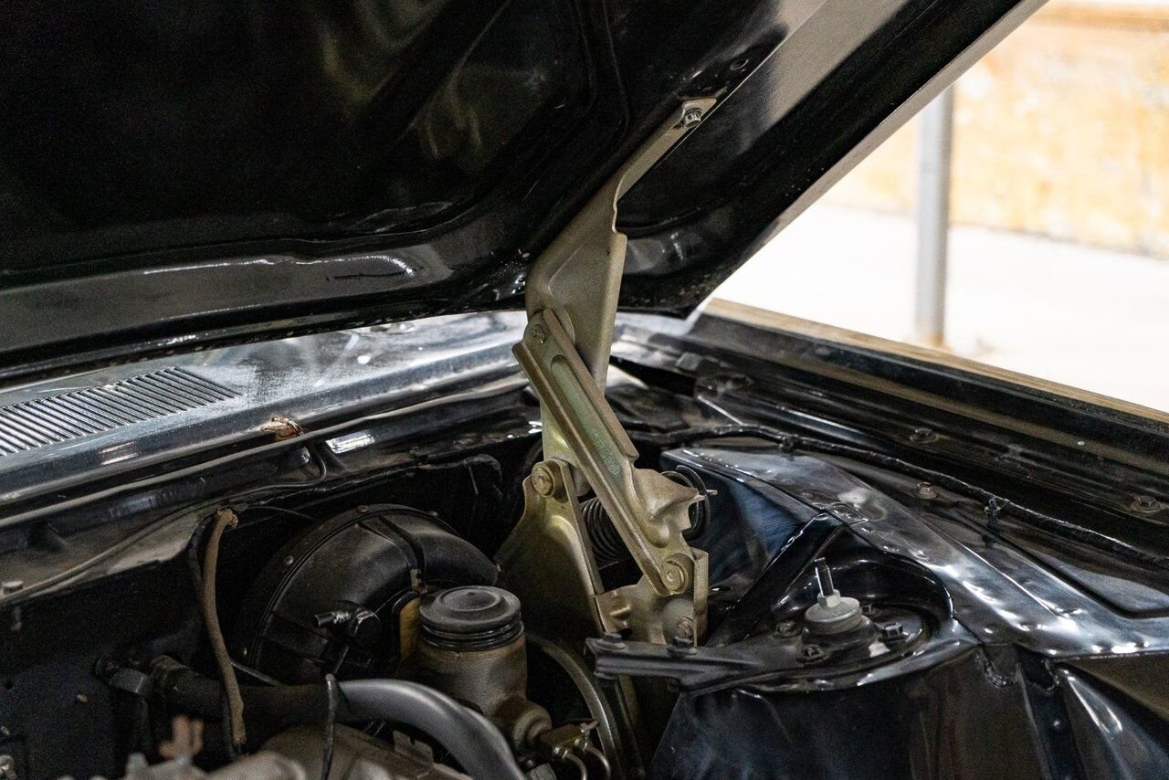 Ford Thunderbird **PRICE IN USD** Roadster project car Extremely rare 1962 Noir Montréal - photo #18