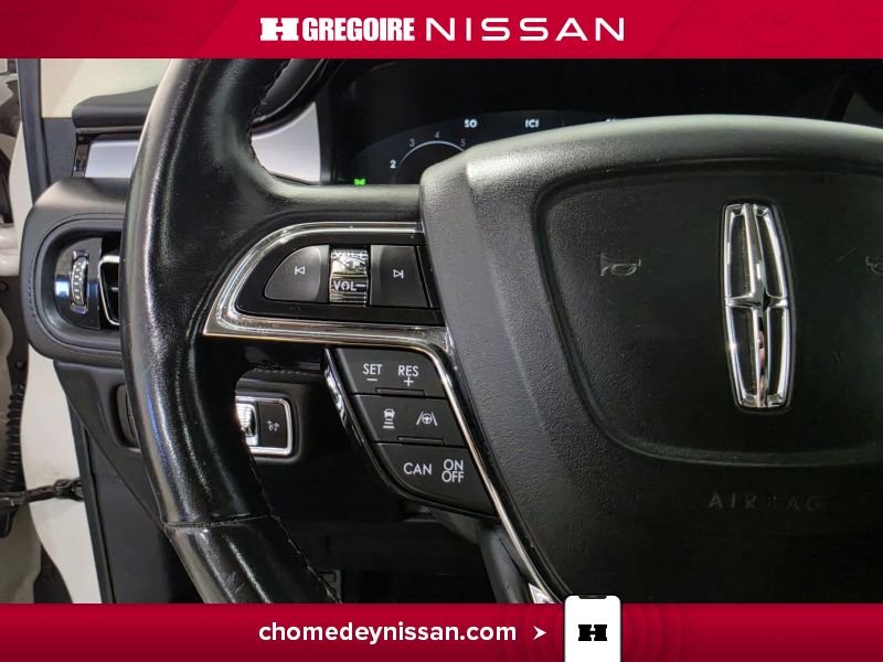 2022 Lincoln Nautilus Grey Saint-Eustache - photo #19